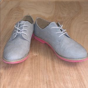 Gray with pink sole loafers